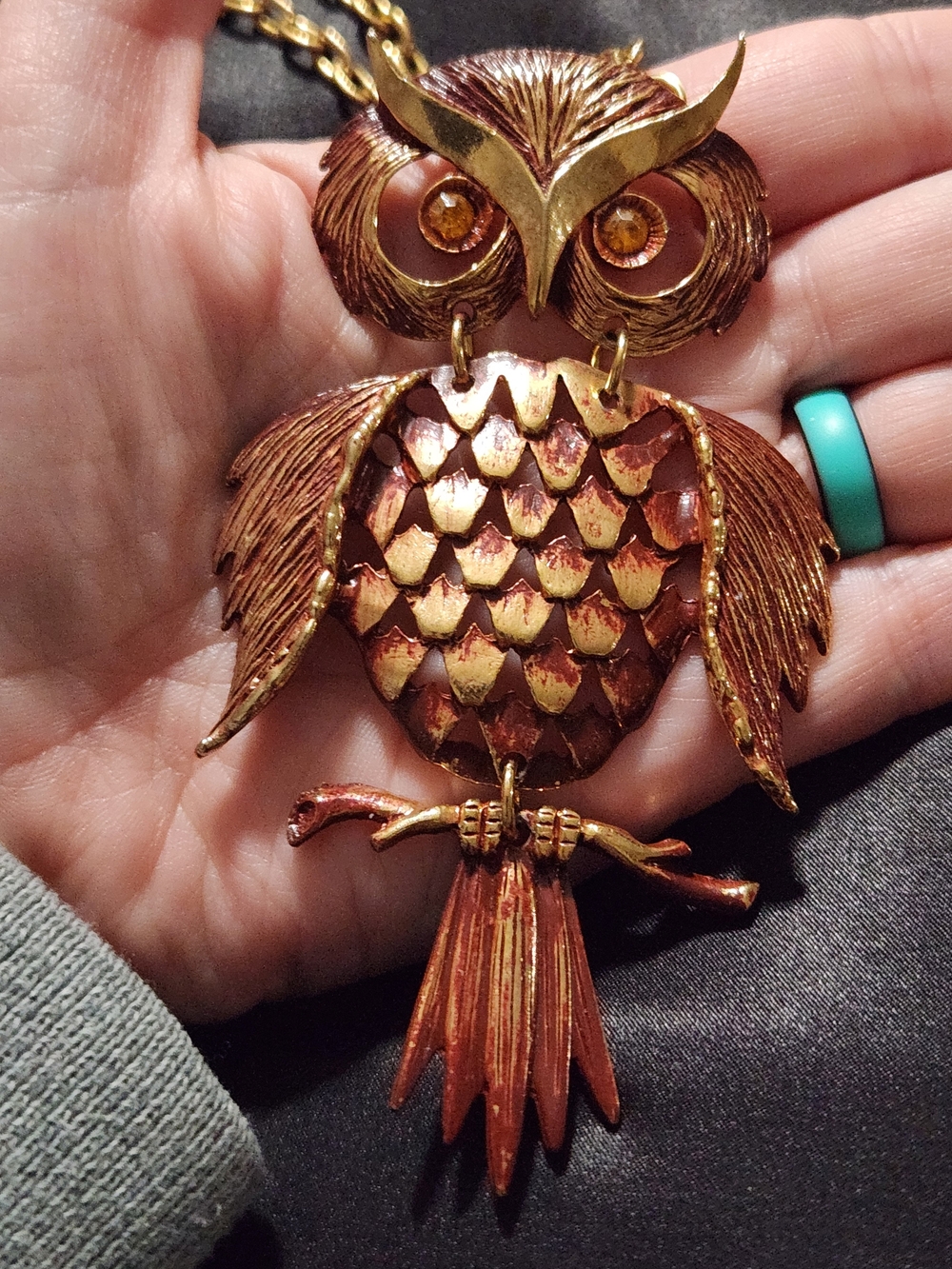 Vintage 1970s Enamel Articulated Owl Pendant Necklace Amber Rhinestone Eyes - Picture 5 of 5